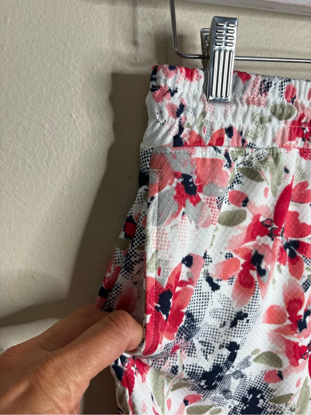 IZOD Golf Floral Skort Skirt Shorts Small‎ Pink White Athleisure Golfcore Sporty